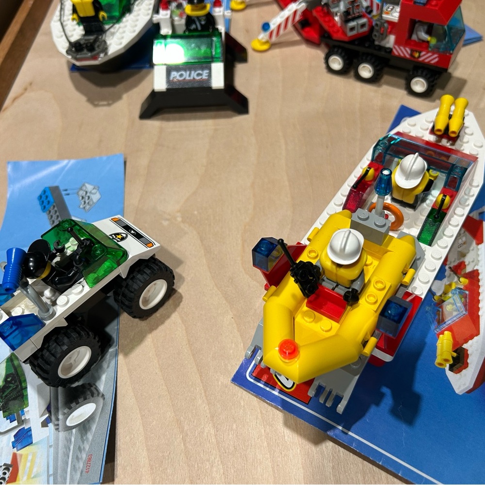 Retired. 4 LEGO Town sets: Police, Fire and Rescue - Picture 7 of 14